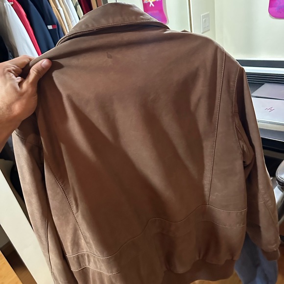 Men’s Leather Jacket - Picture 3 of 3